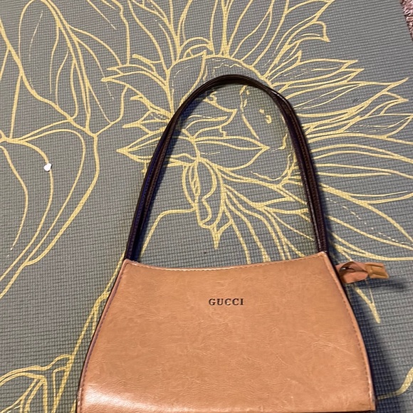 Gucci Original - Picture 1 of 7